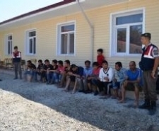 ÖLÜMÜNE GELİYORLAR ONLAR GELİYOR, SAHİL GÜVENLİK YAKALIYOR