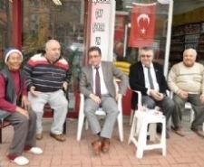 ESKİ BAYRAM YERİ ESNAFLARINDAN HAYIR Edremit’in Hekimzade Mahallesi’nde bulunan Eski Bayramyerinde ki esnaflar tarafından hayır