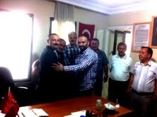 AYVALIK’TA MHP’YE YENİ KATILIM Balıkesir’in Ayvalık ilçesinde, ilçenin genç işadamı ve sevilen simalarından Ayvalık