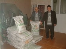Balıkesir’in Burhaniye ilçesinde,  Ziraat Odası Başkanlığı, çiftçilere ucuz gübre satışına