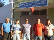   Balıkesir’in Ayvalık ilçesinde yaşayan Roman asıllı vatandaşlar, Hamdibey Mahallesinde
