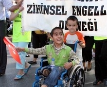 SENEDE BİR GÜN DEĞİL HER GÜN HATIRLANMAK İSTİYOR