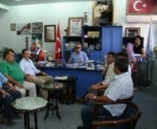 Balıkesir’in Edremit Belediye Başkanı Tuncay Kılıç’a yapılan saldırı nedeniyle geçmiş