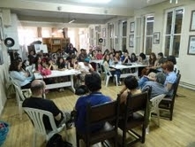 GEZİCİ İLETİŞİM ATÖLYESİ BURHANİYE’DE Balıkesir’in Burhaniye ilçesi, İstanbul Bahçeşehir Üniversitesi İletişim Fakültesi akademisyenlerinden oluşan