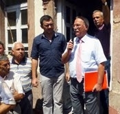 BAŞKAN AKOVA ADAY ADAYLIĞINI AÇIKLADI Balıkesir’in Burhaniye ilçesinde 2 dönemdir belediye bakanlığı yapan Fikret Akova,
