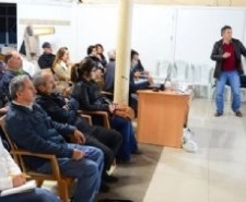 EDFOD SEMİNER ÇALIŞMALARI BAŞLADI Edremit Fotoğraf Sanatı Derneği (EDFOD) eğitim seminerlerine başladı. Edremit Körfezinde