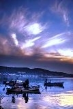 GÜZEL HAVALAR TEKNE BALIKÇILARINI SEVİNDİRDİ Kuzey Ege’de yaklaşık bir aydan bu yana etkili olan fırtına