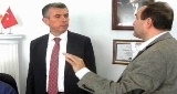 Kaymakam Sırmalı’dan İHA’ya ziyaret Edremit Kaymakamı Ali Sırmalı, ilçenin çıtasını daha yukarılara çıkarabilmek için