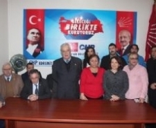 Edremit Belediye Başkanı Kamil Saka, CHP Edremit İlçe Başkanlığı’nı ziyaret