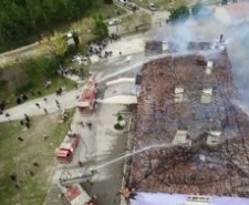 EN ÇOK EDREMİT YANDI Balıkesir İtfaiyesi, 2015 yılını rakamlarla anlattı. Bir yılda müdahale edilen