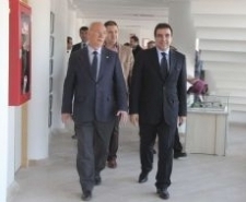 CHP GENEL BAŞKAN YARDIMCISI ERDOĞAN TOPRAK, BAŞKAN AKOVA’YI ZİYARET ETTİ. Cumhuriyet Halk Partisi (CHP) Genel Başkan Yardımcısı İstanbul Milletvekili Erdoğan