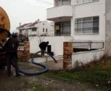   Balıkesir’in Edremit ilçesinde 2 gündür aralıksı yağan yağmur nedeniyle