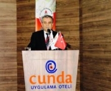 CUNDA UYGULAMA OTELİNDE SEMİNERLER SÜRÜYOR Balıkesir’in Ayvalık ilçesinde, Milli Eğitim Bakanlığı Mesleki ve Teknik Eğitim