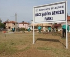 ÇEVRECİ OTEL ÇEVRESEL FAALİYETLERİYLE PARMAK ISIRTIYOR Balıkesir’in Ayvalık ilçesine bağlı Küçükköy beldesinin dünyaca ünlü Sarımsaklı mevkiinin