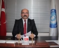 Türk Eğitim Senden Basın açıklaması Türk Eğitim-Sen Balıkesir 2 Nolu Şube Başkanı Süleyman Demir yeni
