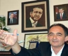 AK Parti’den CHP’li Kadının "Andımız Gitti Salavat Geldi” Paylaşımına Tepki