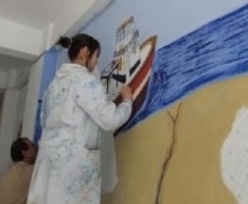 BURHANİYE’ DE ÖĞRENCİ RESSAMLAR İŞ SAHİBİ OLDU Balıkesir’in Burhaniye ilçesinde, okullarının duvarlarına yaptıkları resimlerle seslerini duyuran Burhaniye