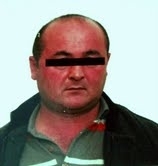  Balıkesir’in Edremit ilçesinde yaklaşık 3 yıldır tornavida marifetiyle evlerden hırsızlık