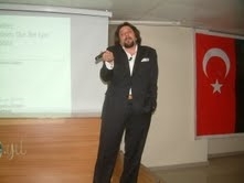 EMPATİ VE İLETİŞİM PANELİ Balıkesir’in Burhaniye ilçesinde, AK Parti Kadın Kolları’nın öncülüğünde düzenlenen Empati