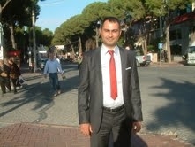 BURHANİYE’DE SÜRÜCÜLER UYARILDI Balıkesir’in Burhaniye ilçesinde, Karayolu Trafik ve Yol Güvenliği Araştırma Derneği
