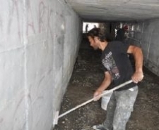 Edremit’in Altınoluk Mahallesi’nde bulunan alt geçitlerde bakım, onarım ve boyama