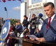 BURHANİYE’ DE SİVİL TOPLUM ÖRGÜTLERİ SANDIĞA GİTTİ Balıkesir’in Burhaniye ilçesinde, sivil toplum örgütü başkanları AK Partili milletvekili