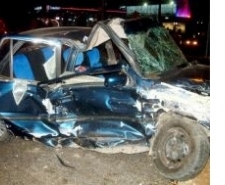 TRAFİK KAZASI: 2 YARALI Balıkesir’in Burhaniye ilçesinde, meydana gelen trafik kazasında 2 kişi yaralandı.