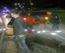 Kaldırıma çarpıp, takla attı Kaza, dün gece saat 23.00 sıralarında meydana geldi. Egemen K.