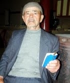 BURHANİYE’DE ÇOBAN AHMET AYAKLI RASATHANE GİBİ Balıkesir’in Burhaniye ilçesine bağlı Şahinler köyünde keçi çobanlığı yapan 72