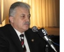 BURHANİYE’DE DEVECİLER, 2. DÖNEM İÇİN MİLLETVEKİLİ ADAY ADAYI OLDU Burhaniye’de Ali Kemal Deveciler, Cumhuriyet Halk Partisi (CHP)’den ikinci dönem