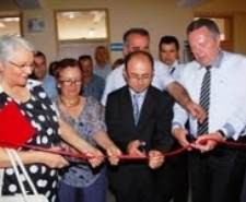 AYVALIK’TA MEHMET AKİF KİTAPLIĞINA KAVUŞTU Balıkesir’in Ayvalık ilçesinde, TOKİ tarafından yaptırılan ve geçtiğimiz eğitim ve