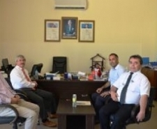 AYVALIK’ TA EĞİTİM YÖNETİCİLERİ LİDERLİK YOLUNDA alıkesir’in Ayvalık ilçesinde, Anadolu Üniversitesi Öğretim Görevlisi Doç. Dr. Bahadır