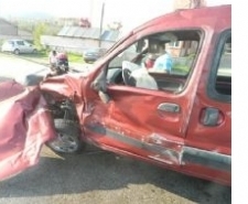 EDİP UĞUR, HAVRAN’LILARLA KUCAKLAŞTI “BU HÜKÜMET YAPILAMAZ DENİLEN HİZMETİ YAPIYOR, DAĞIN İÇİNDEN YOL;