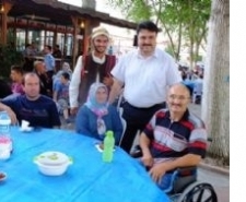 İFTARA YOĞUN İLGİ Havran Kaymakamlığı ve Havran Belediye Başkanlığının ortaklaşa düzenlediği iftar yemeğine