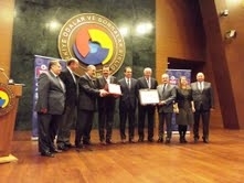 DOÇ. DR. HALİT ERTUĞRUL, EGDER’E HAYRAN KALDI Geçtiğimiz günlerde Balıkesir’in Edremit Körfezi bölgesinde konferanslar vererek dinleyencileri mest