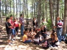  Balıkesir’in Burhaniye ilçesinde, yaz boyu çevre gönüllüsü olarak hizmet veren