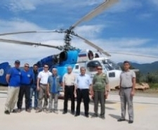 YANGIN HELİKOPTERİ GÖREVE BAŞLADI alıkesir’in Edremit Orman İşletme Müdürlüğü bünyesinde Ekim ayına kadar görev