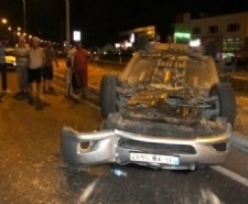 Balıkesir’in Burhaniye ilçesinde, meydana gelen trafik kazasında iki kişi yaralandı.