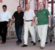 CHP ilçe başkanı Mahmut Ceylan başkanlığında, olağanüstü toplandı.