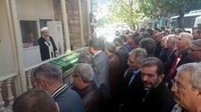 KARADUT’UN ACI GÜNÜ KARADUT’UN ACI GÜNÜ Edremit’in sevilen çiftlerinden mali müşavir Halit Karadut’un