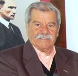 YÜKSEL “BURHANİYE’DE CHP KONGREYE GİTMEK İÇİNNE BEKLİYOR” Balıkesir’in Burhaniye ilçesinde, CHP eski ilçe başkanlarında Mustafa Yüksel 2015