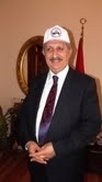 Balıkesir’in Ayvalık ilçesinin başarılı kaymakamı Nihat Nalbant, vatandaşlarla iletişimde teknolojinin