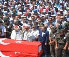 NIKI TZAVELA AYVALIK’TA Balıkesir’in Ayvalık ilçesinde, Avrupa Konseyi Parlamenterler Meclisi Başkan Yardımcısı, Avrupa