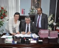 ATIK YAĞLAR İÇİN PROTOKOL İMZALANDI Balıkesir’in Edremit ilçesinde bitkisel atık yağların toplanması için Edremit Belediyesi
