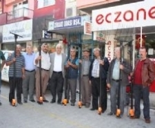 EDREMİT ZİRAAT ODASINDAN ÇİFTÇİYE TAM DESTEK Balıkesir’in Edremit ilçesinde Ziraat Odası tarafından yapılan çalışma ile baş