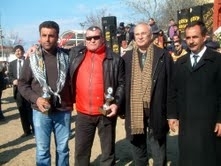 DEVELER KIRAN KIRANA GÜREŞTİ Balıkesir’in Gömeç ilçesine bağlı Karaağaç beldesinde 3. Halk Oyunları, Zeytin