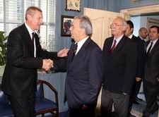 Aziz Kocaoğlu: "Edremit Belediye Başkanımızın tutuklanması hiç uygun olmadı. Bir