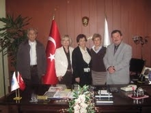 BAŞKANI ZİYARET ETTİLER Edremit Çağdaş Yaşamı Destekleme Derneği (ÇYDD) Başkanı Nedret Gürdal ve