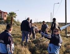 AYVALIK BELEDİYE ZABITASINDAN TABELA OPERASYONU Ayvalık ilçesinde, Ayvalık Belediyesi Zabıta Müdürlüğü ekipleri, ilçede görüntü ve