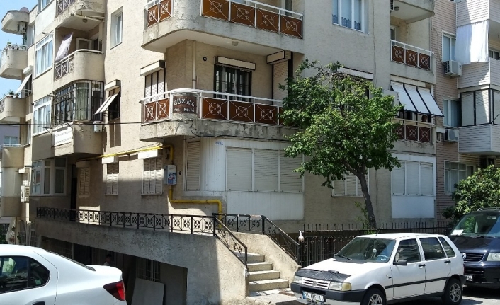  İzmir’de Tanesi 10 Liraya Sentetik Uyuşturucu Hap Satın Alan